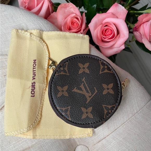 Louis Vuitton Brown Monogram Coin Purse - Picture 1 of 11